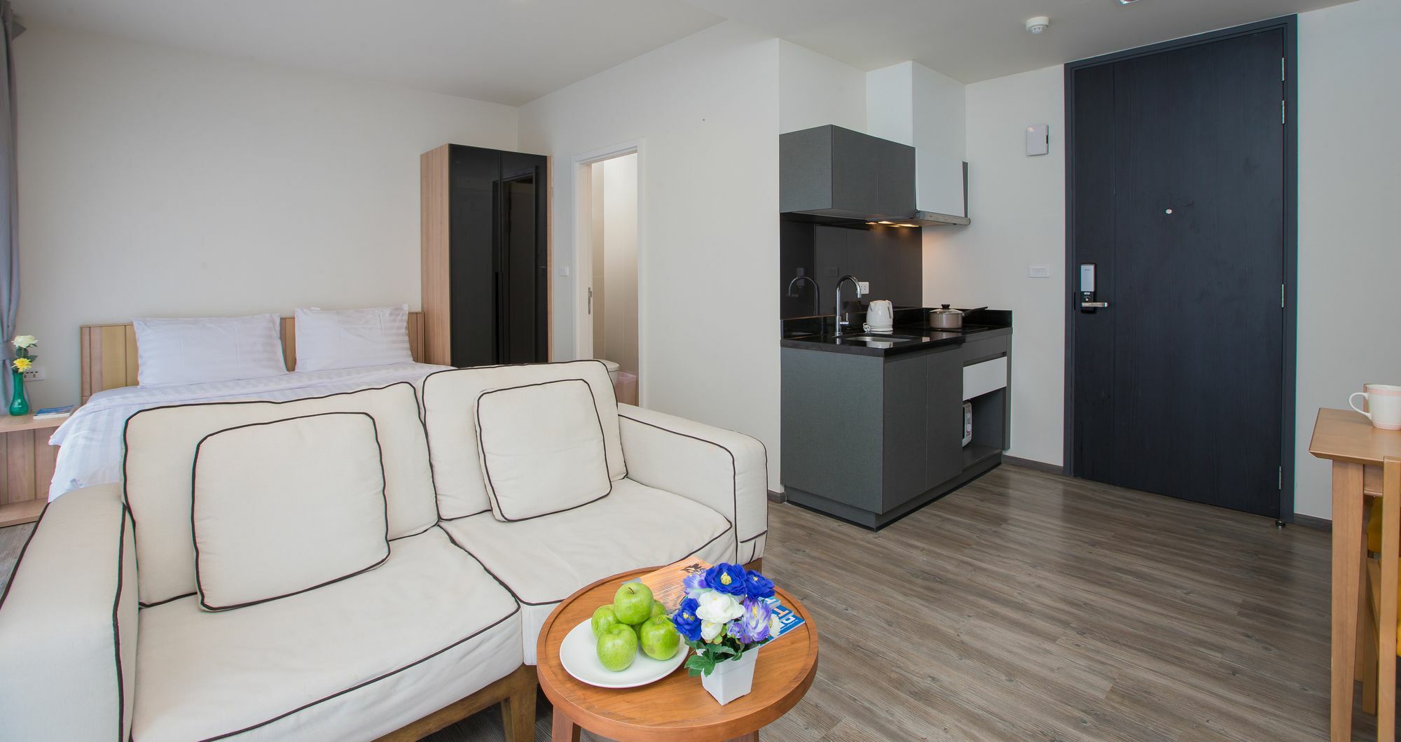The Deck Condo Patong By Vip المظهر الخارجي الصورة